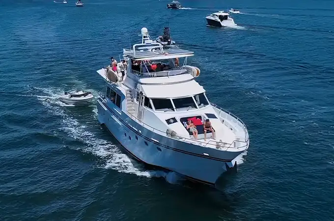 Seasonal yacht discounts