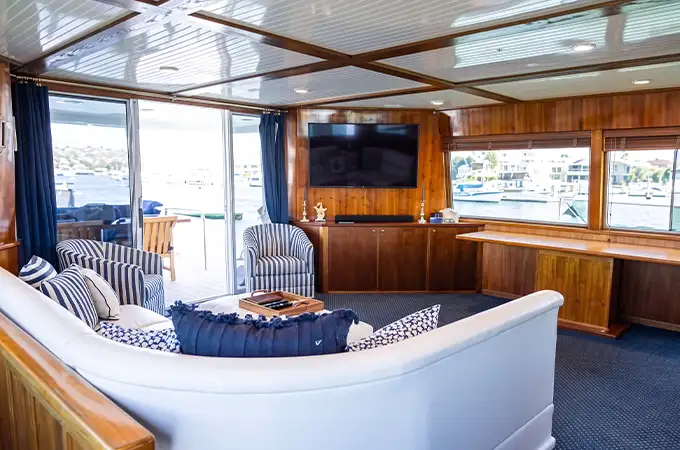 Podcast content yacht rental alternate view